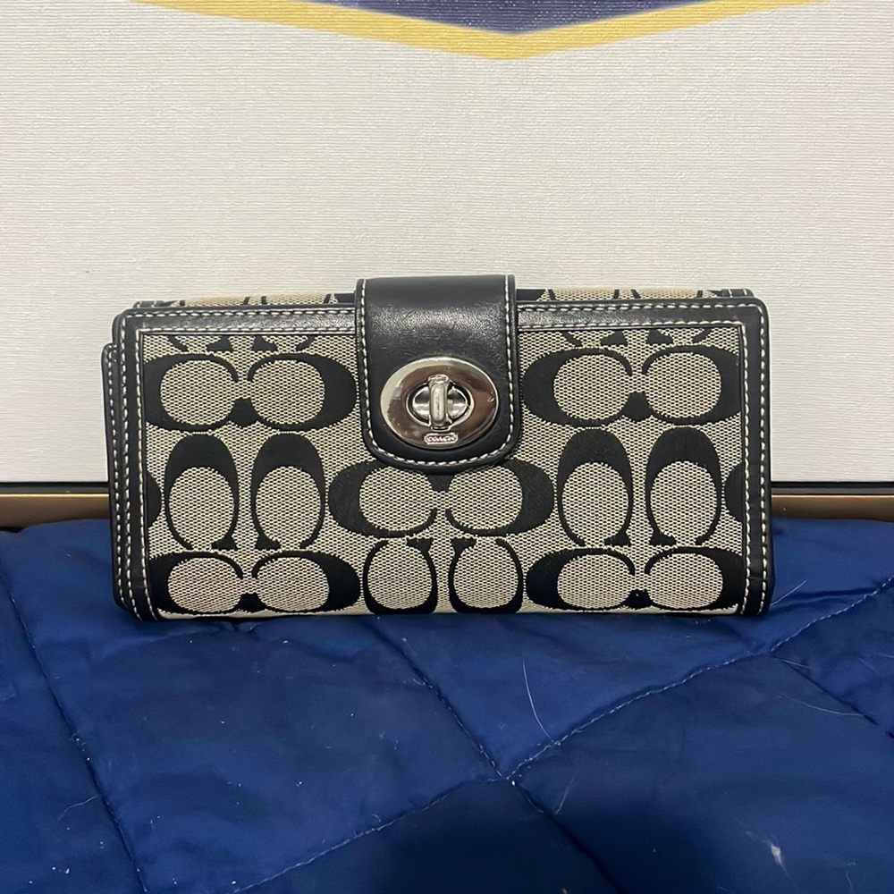 Coach wallet
